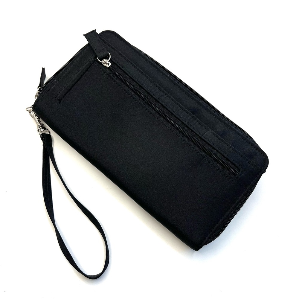 Black Zipper Wallet Wristlet Lots of Storage and Pockets